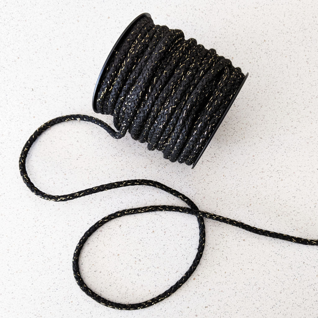 Cordon En Cuir Tressé Plat Noir 5,5 Yards (5mm) - Parfait Pour Artisanat, Bijoux Et Projets DIY