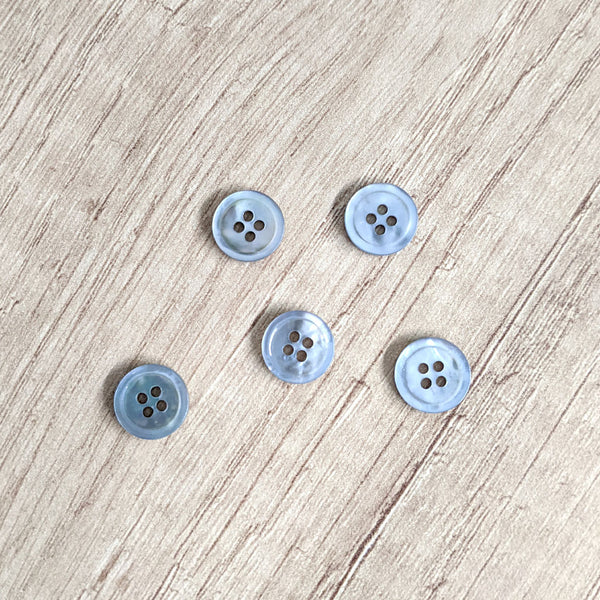 Bouton nacré reflet gris 11 mm