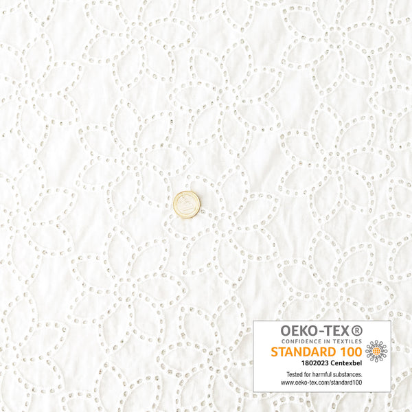 Broderie anglaise grandes fleurs