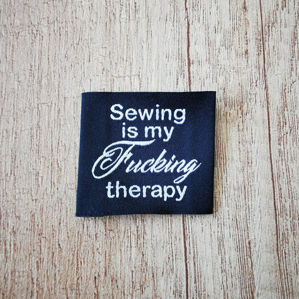 Etiquette à coudre -Sewing = Fucking Therapy-