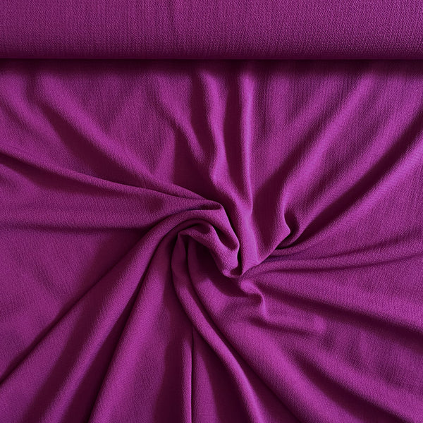 Tissu crêpe polyester violet intense
