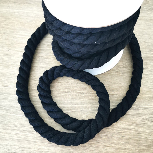Gros Cordon rond tressé noir 25 mm