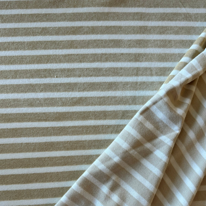 Maille velours ras taupe rayure écru