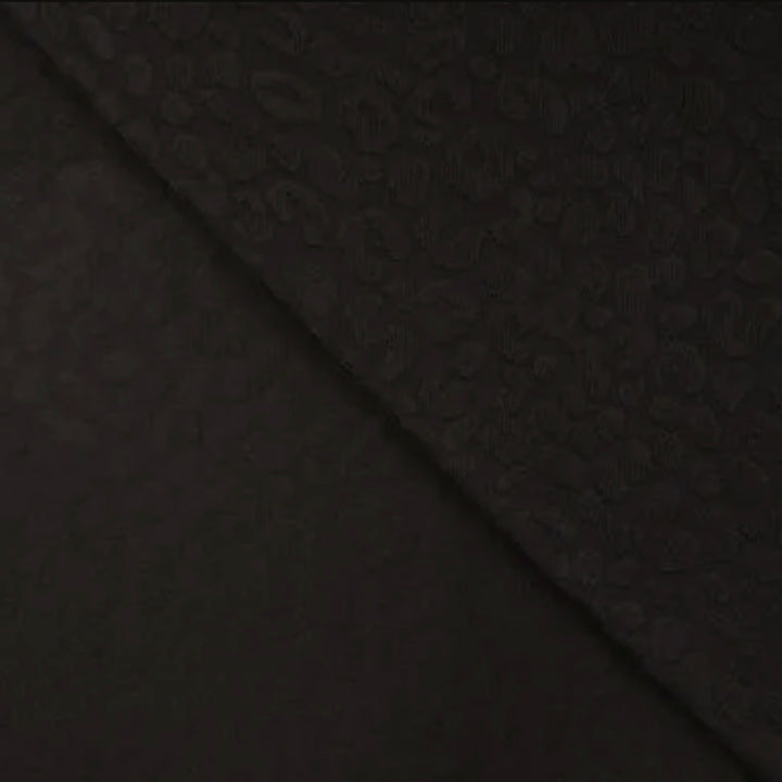 Maille jacquard léopard noir