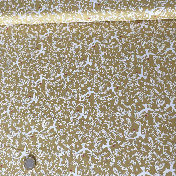Popeline ocre rameau et hirondelle
