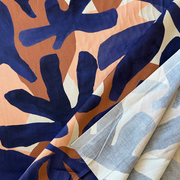 Satin de coton chocolat glacé feuille XL bleu