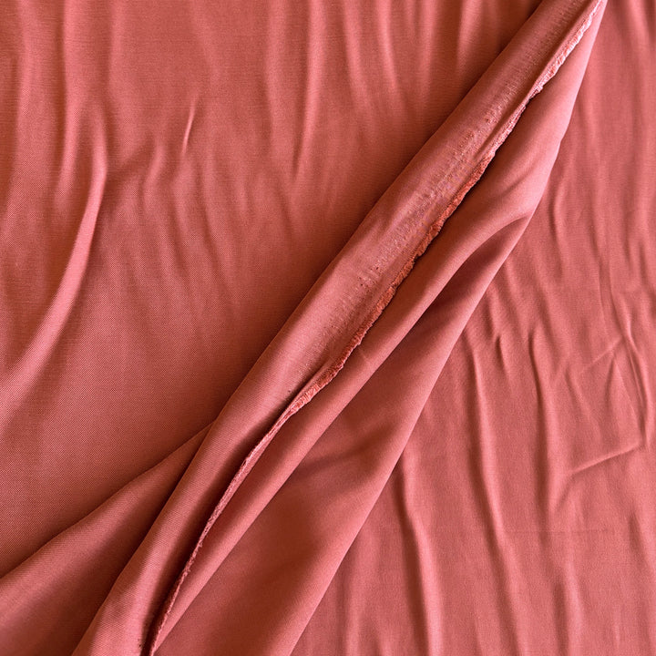 Sergé de viscose rouille