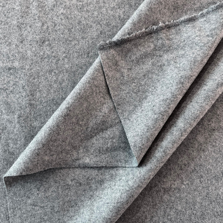 Tissu laine majoritaire caban gris chiné