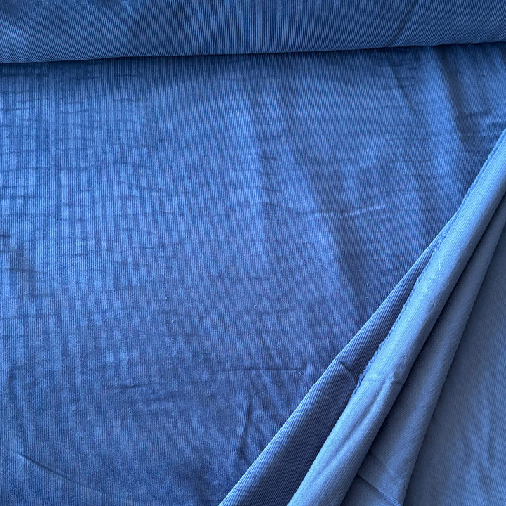 Velours milleraie bleu denim