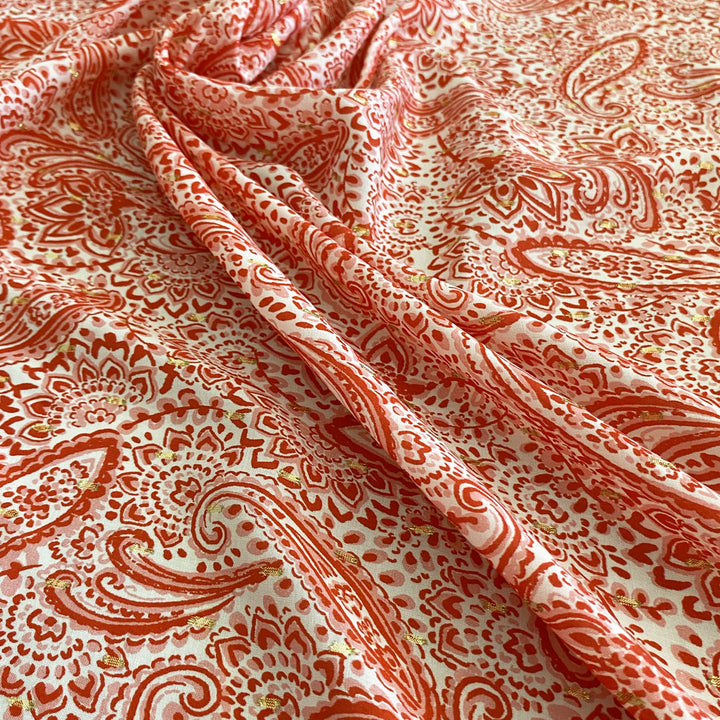 Viscose légère motif cachemire rouge et or