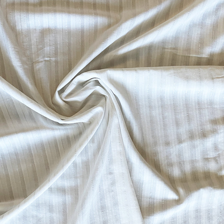 Voile de coton blanc rayure lurex argent