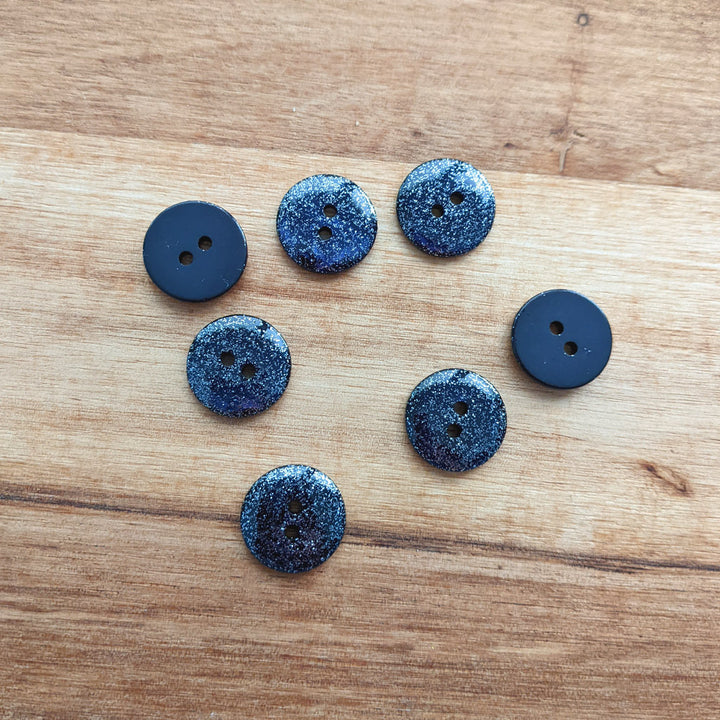 Bouton bleu nuit paillette argent 15 mm