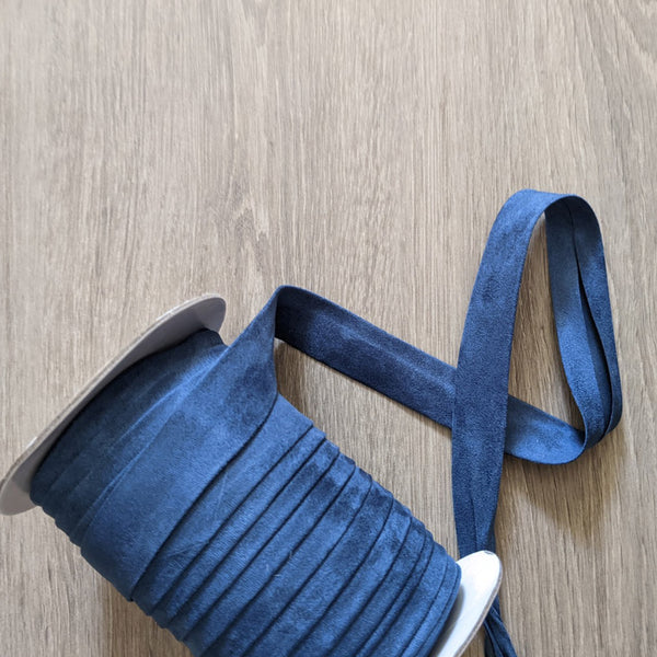 Biais suédine bleu mer