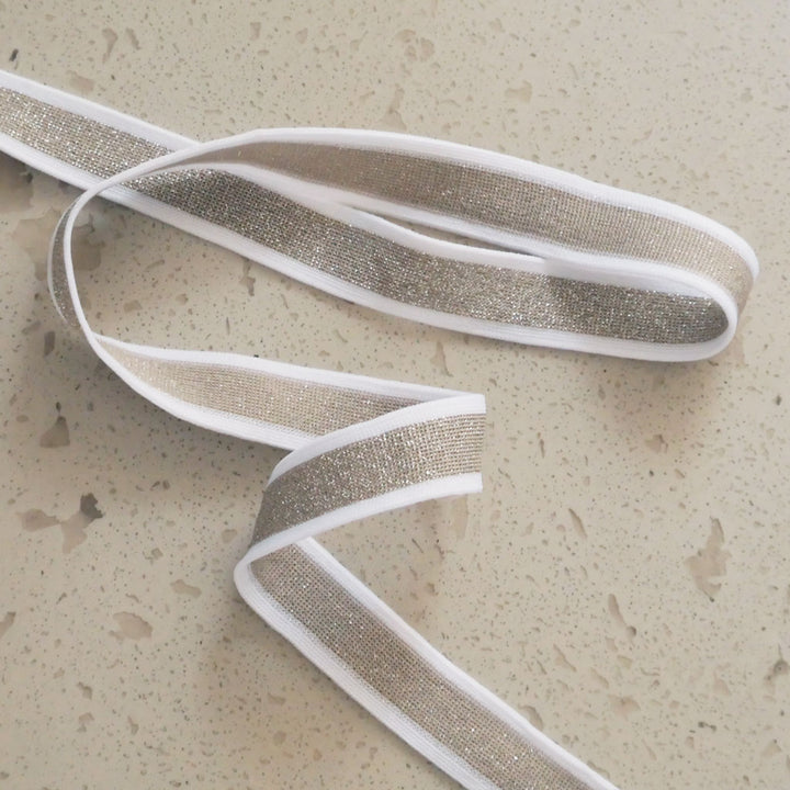 Galon lurex blanc et sable pailleté argent 22 mm