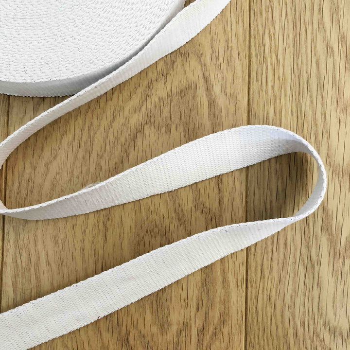 Sangle synthétique blanc et argent