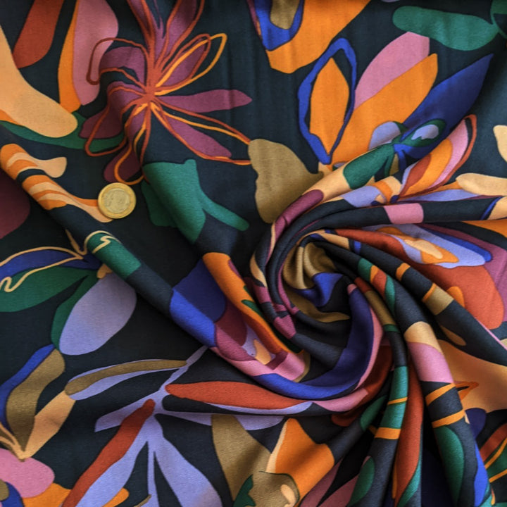 Viscose fond noir végétal XL orange et prune